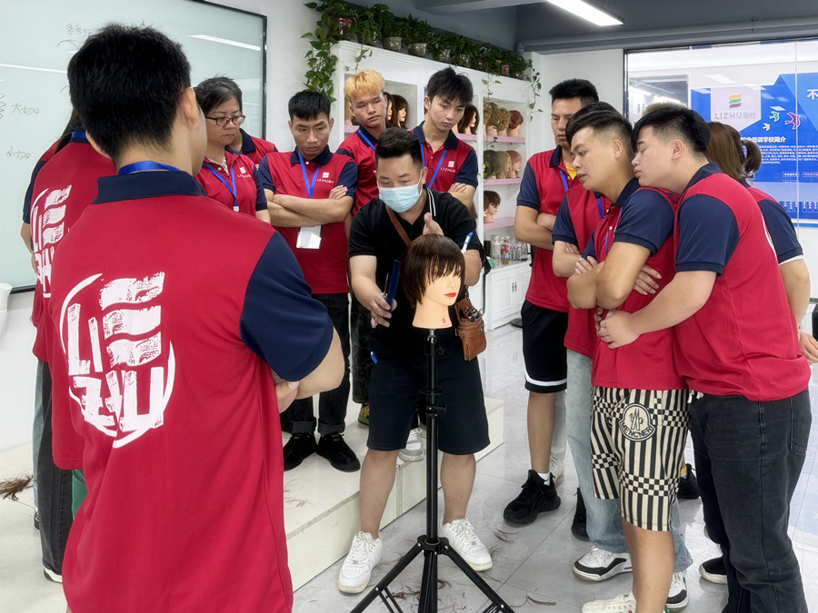 均等層次修剪，南寧美發(fā)基礎教案知識