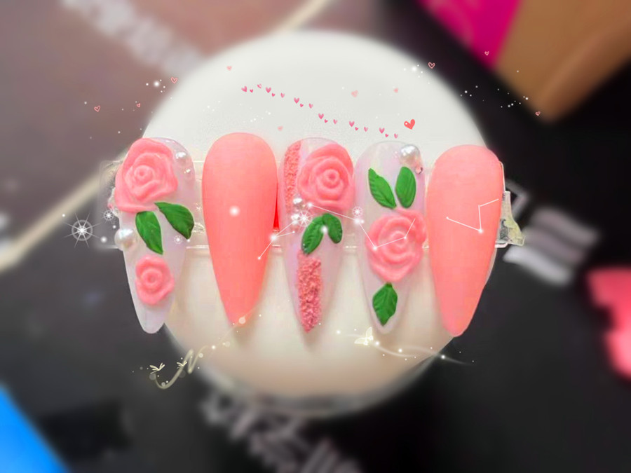 粉色玫瑰雕花美甲，南寧美甲學習
