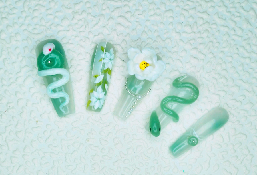 小蛇美甲款式，廣西美甲款式進修班作品