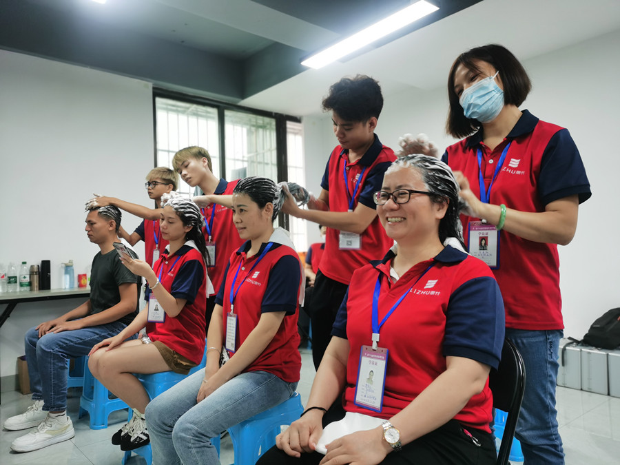 中式洗頭的過程 | 廣西學洗頭去哪里？