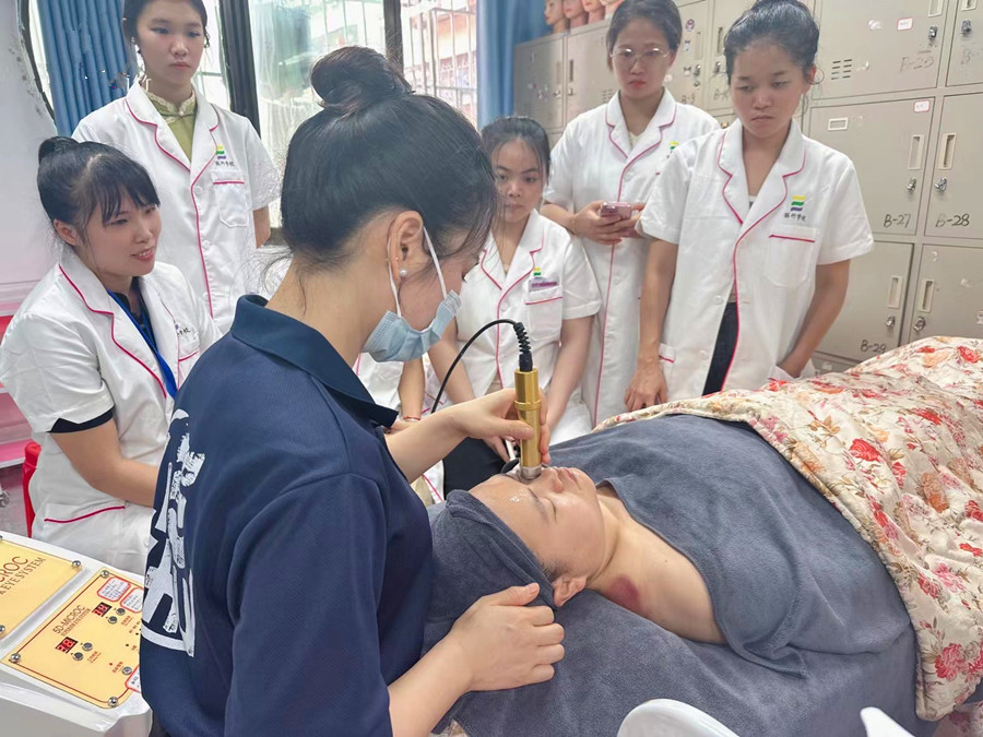 廣西美容儀器培訓 | 廣西美容儀器教學