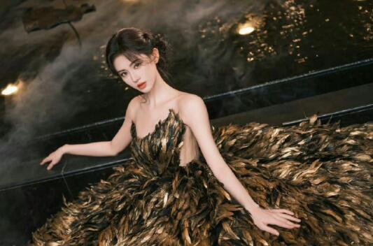 鞠婧祎金羽妝教程，南寧化妝仿妝培訓