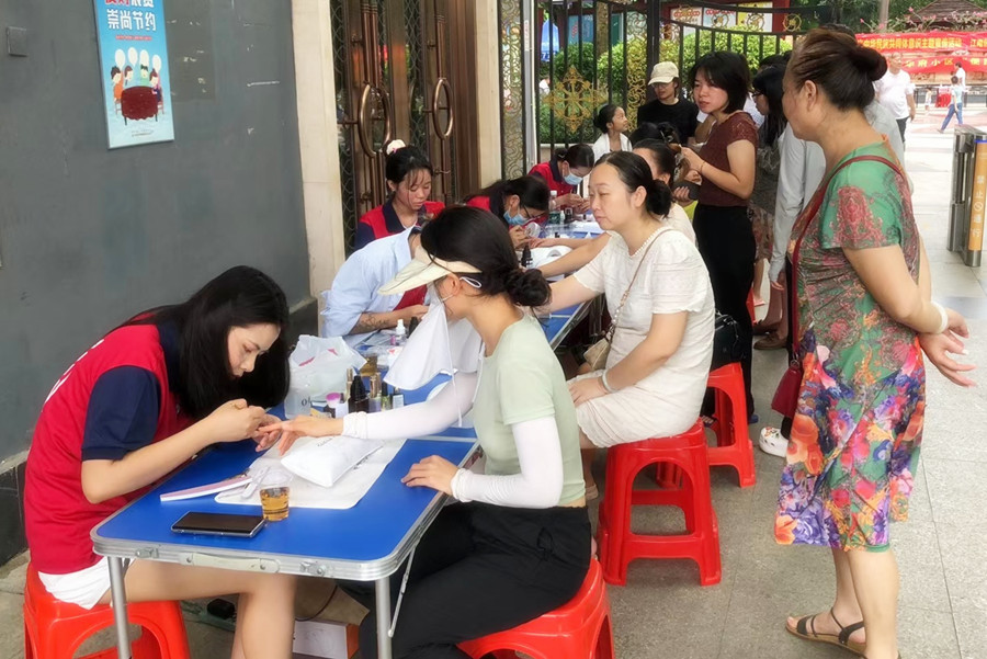 南寧美甲培訓(xùn)社會報告，告訴你南寧學(xué)美甲哪里有實力？