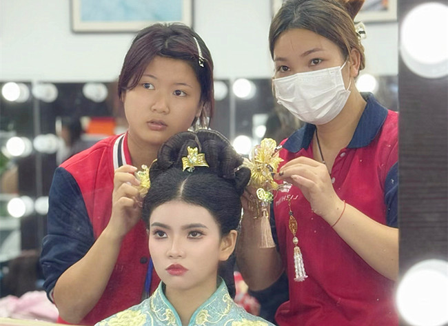 秀禾妝容，用實力展現(xiàn)廣西彩妝學(xué)校哪家有實力？