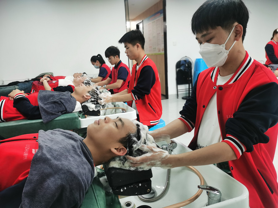 掉頭發(fā)的根本原因，南寧洗發(fā)護(hù)膚培訓(xùn)講解