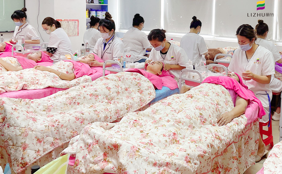 假期還債式護(hù)膚，南寧美容護(hù)膚培訓(xùn)教學(xué)