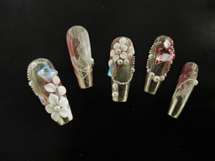 秋冬款尖花美甲，廣西美甲造型