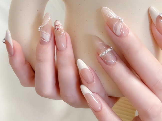 仙女風法式美甲，廣西學美甲零基礎