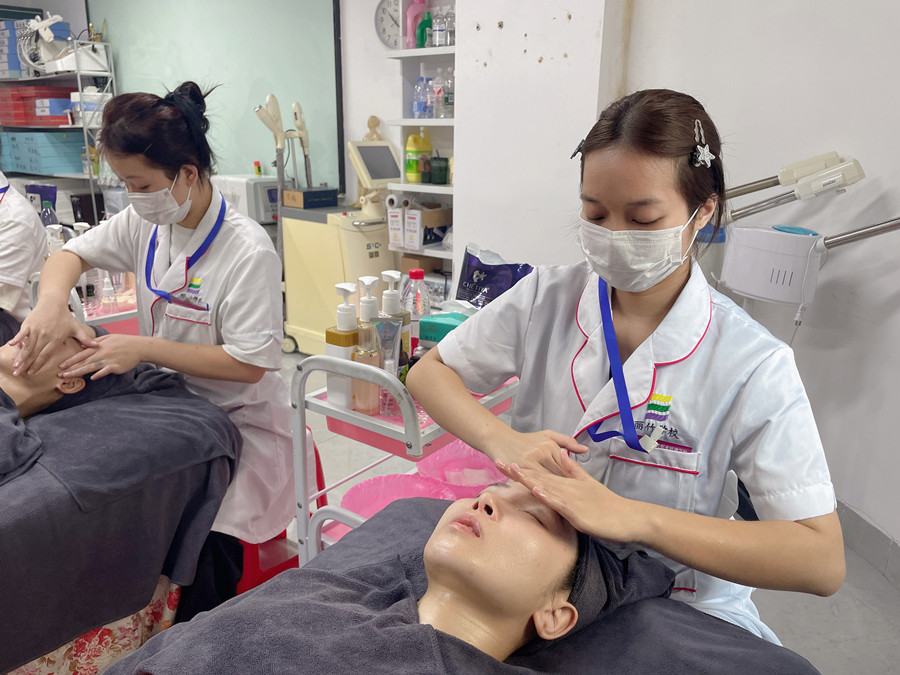 護(hù)膚三部曲有哪些項目？廣西學(xué)美容哪里便宜