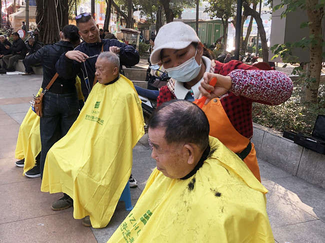 廣西社區(qū)理志愿服務(wù)活動受歡迎