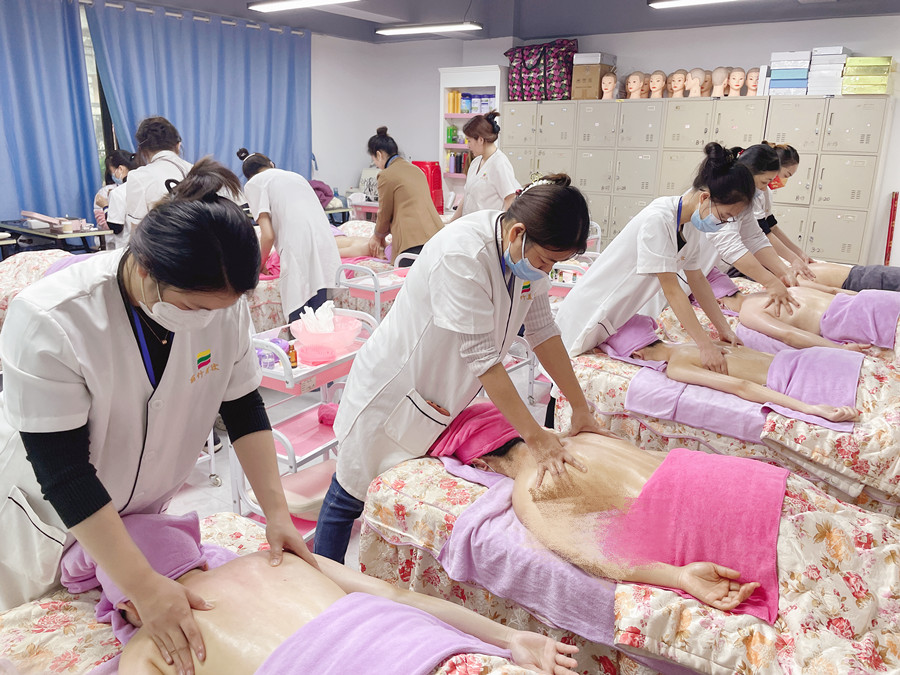 肩部按摩操作注意事項，廣西美容健康管理手法講解