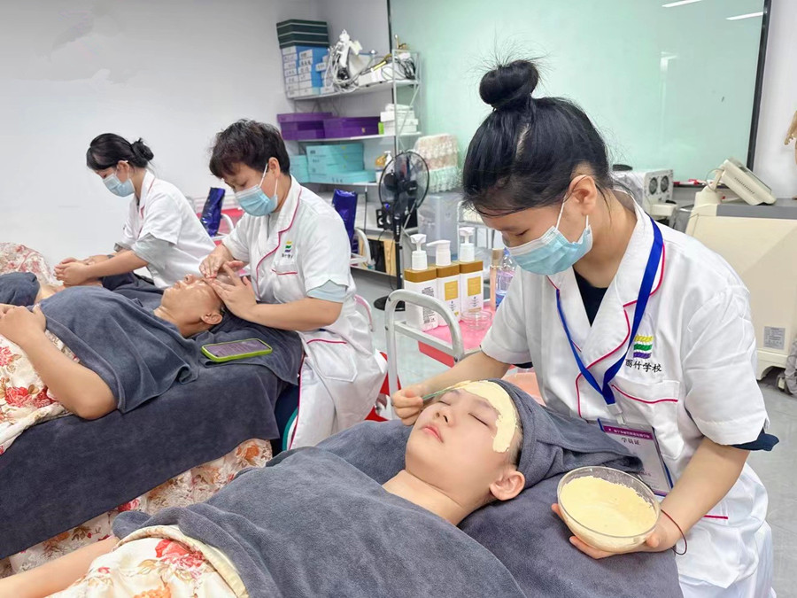 敷軟膜的原理，南寧美容皮膚管理培訓