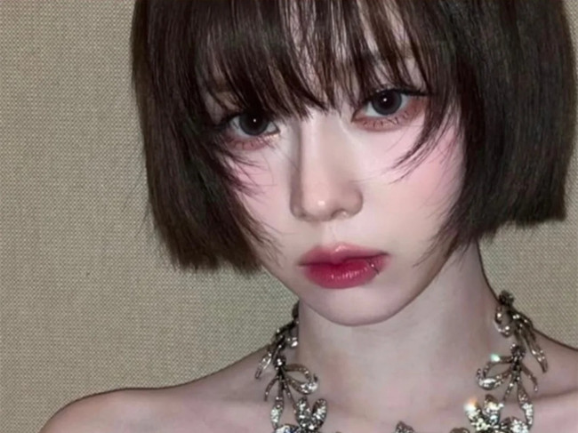 金玟庭眼妝教程，從零開始學(xué)化妝南寧