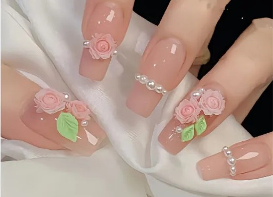 甜美系開春美甲，南寧專業(yè)美甲師推薦
