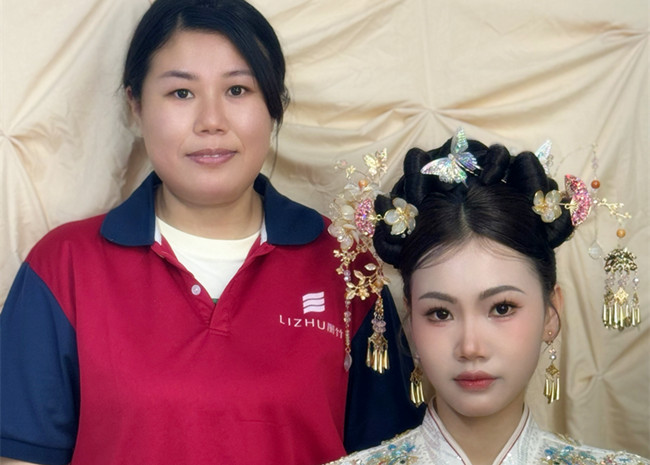 新中式秀禾，南寧化妝學(xué)校十大品牌