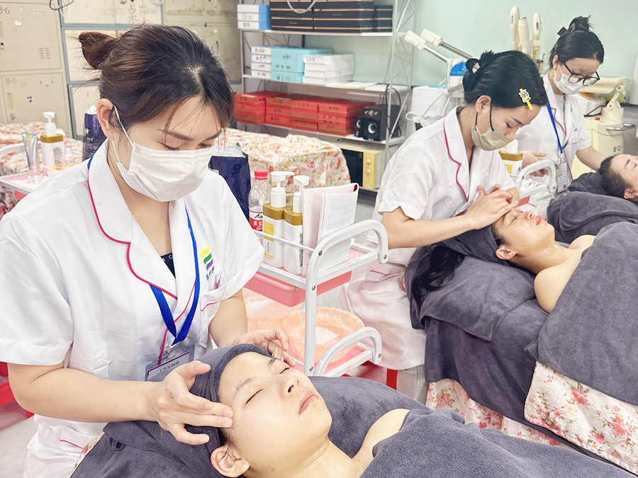 去年用過的防曬霜還能用嗎？南寧美容護(hù)膚專業(yè)