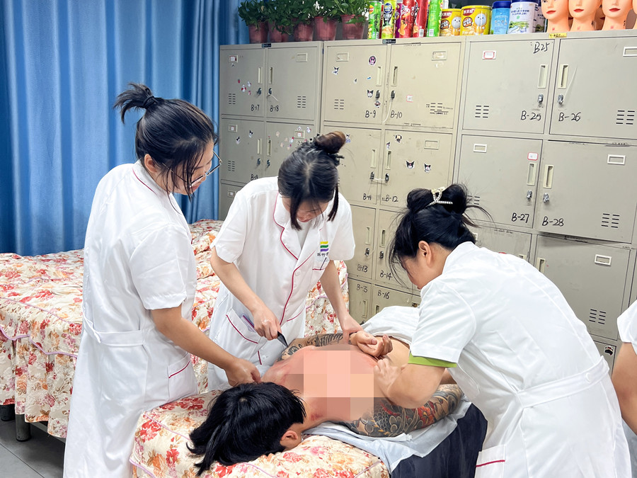 背部刮（sha）痧練習課堂，南寧健康管理美容